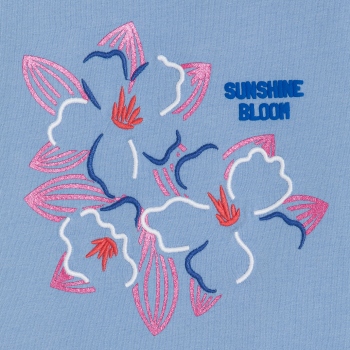 تيشيرت وردي بأكمام قصيرة...